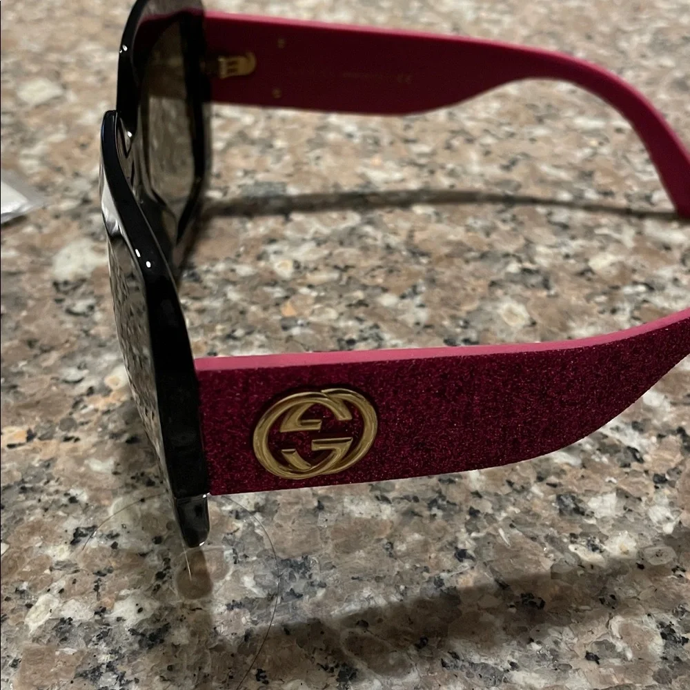 Gucci Pink tortoise Square Sunglasses - Picture 5 of 9